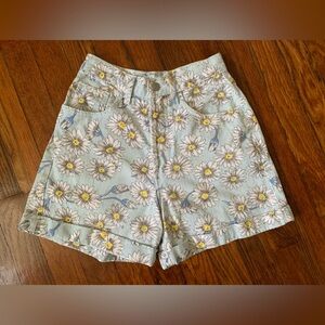 Vintage guess denim shorts sz 27